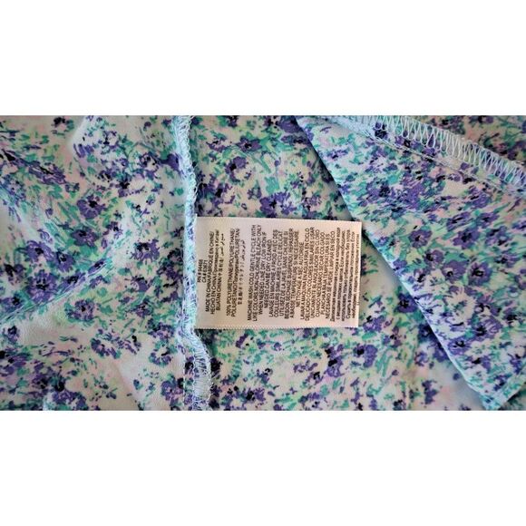 BCBGeneration Women's Sz XS Floral Print Woven Flutter Sleeve Top Blouse $68 - Picture 11 of 13